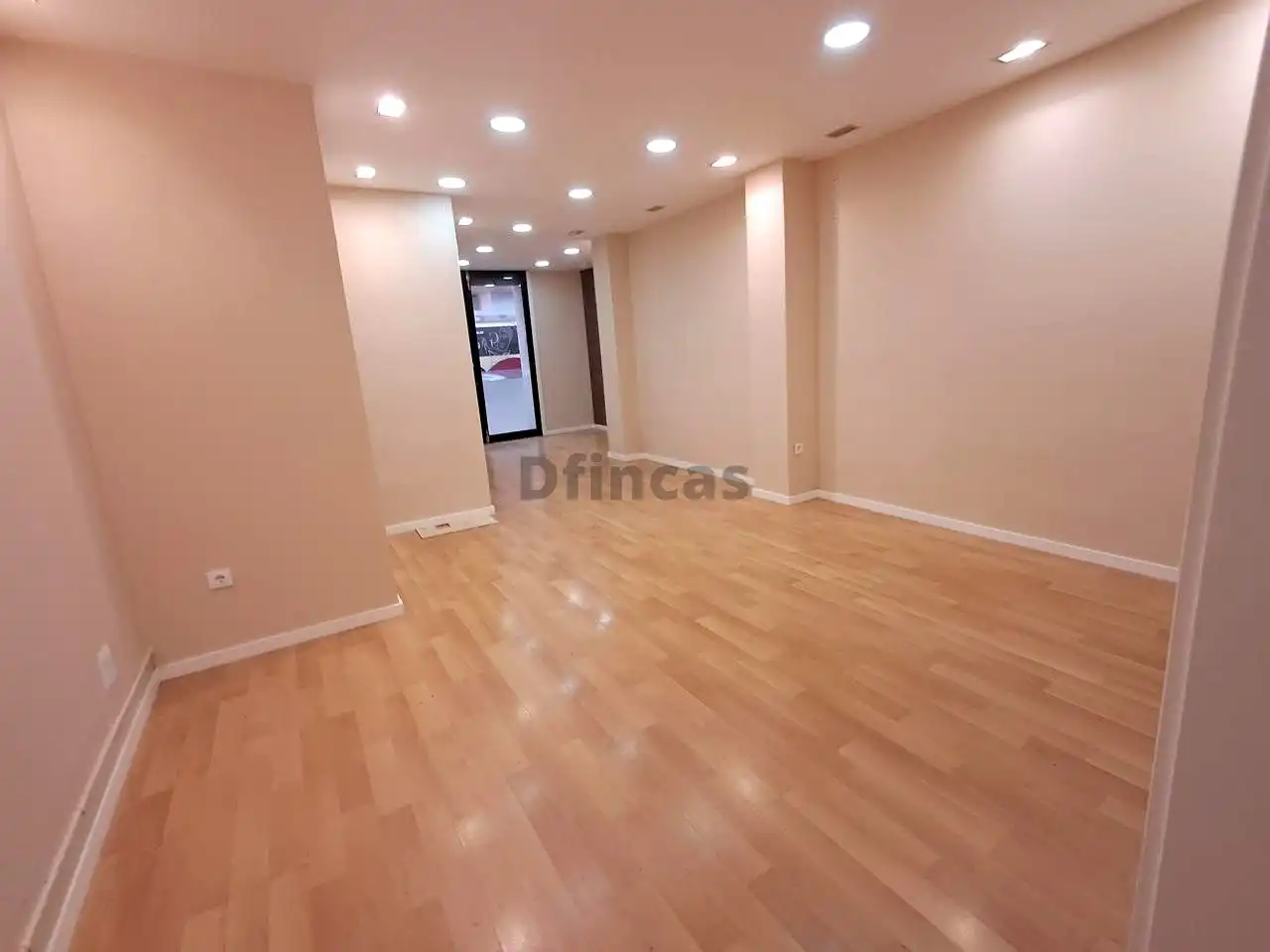 Local comercial de lloguer a De Sagunto, imagen 4