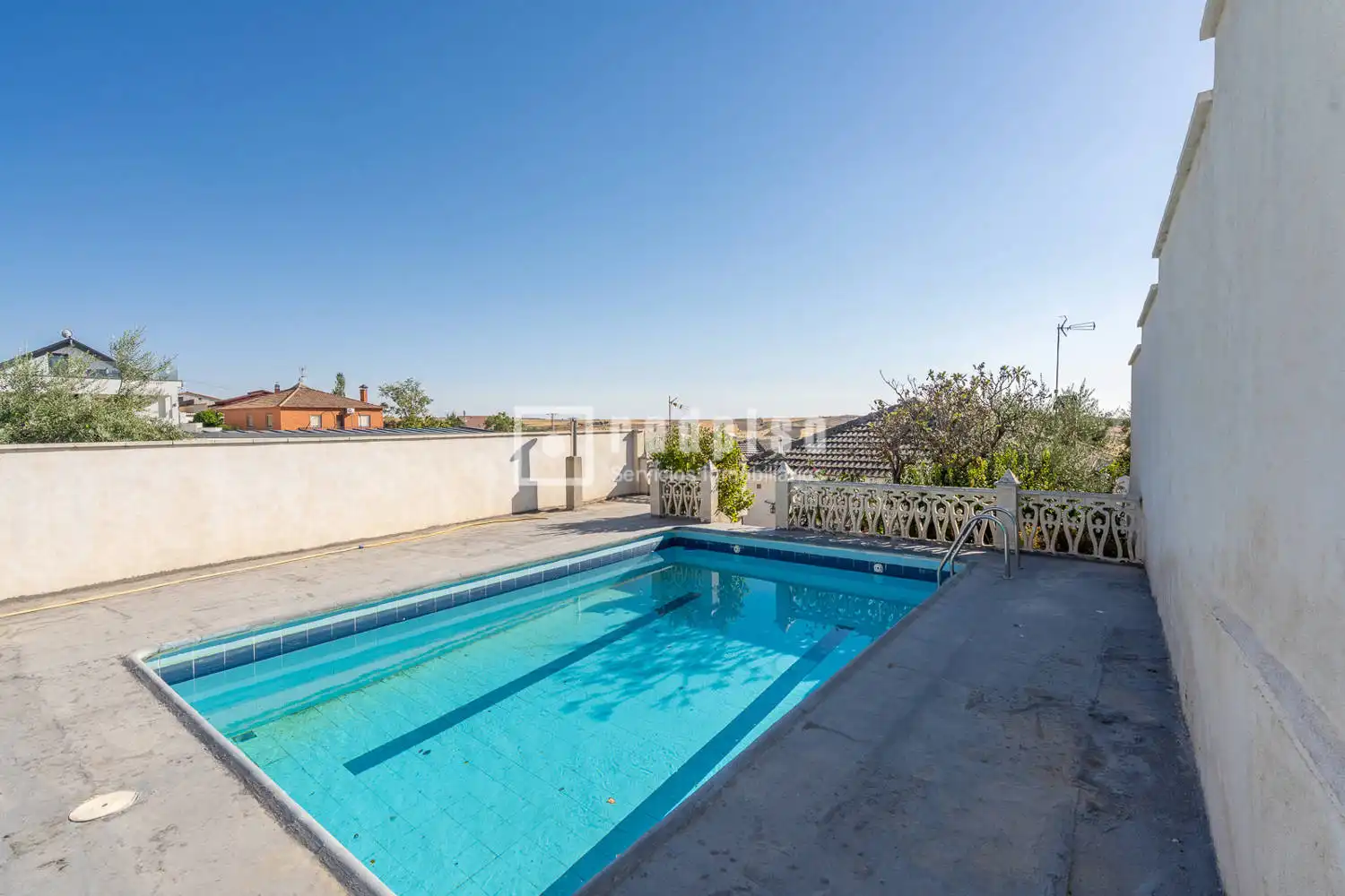 Swimming pool of Houses for sale in Palomeque, Toledo