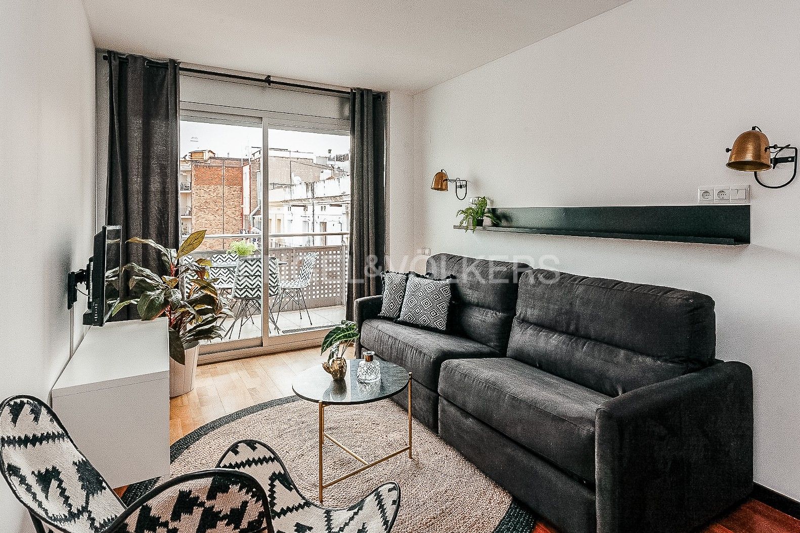 Balcony of Apartment for sale in  Barcelona Capital  with Heating, Parquet flooring and Furnished