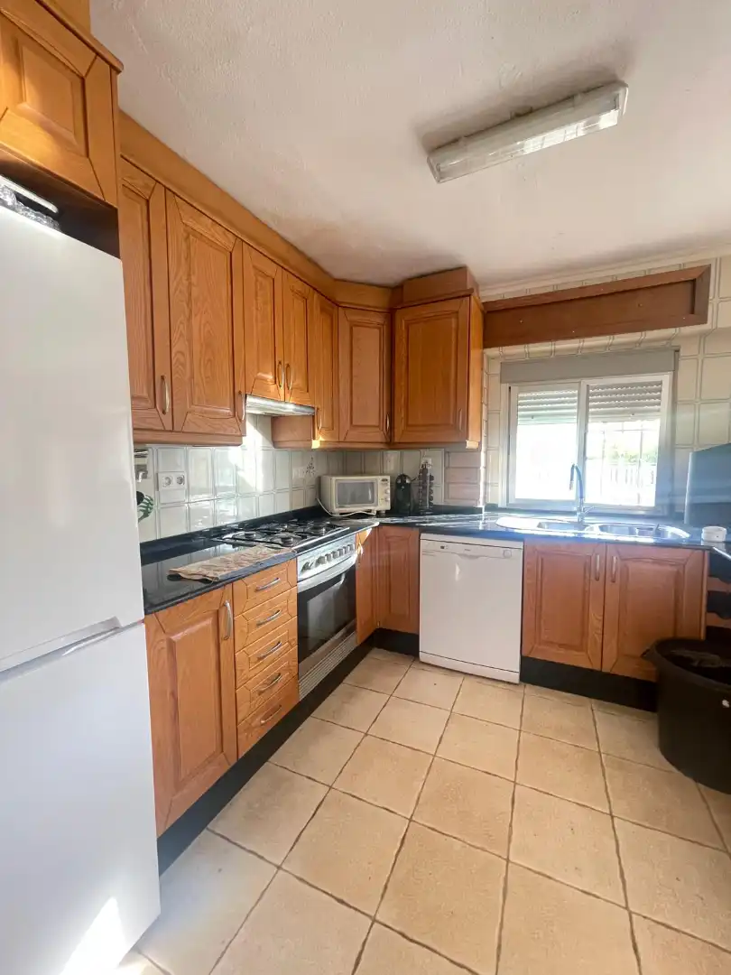 Cocina de Casa o chalet en venta en Pedralba con Jardín privado, Terraza y Piscina