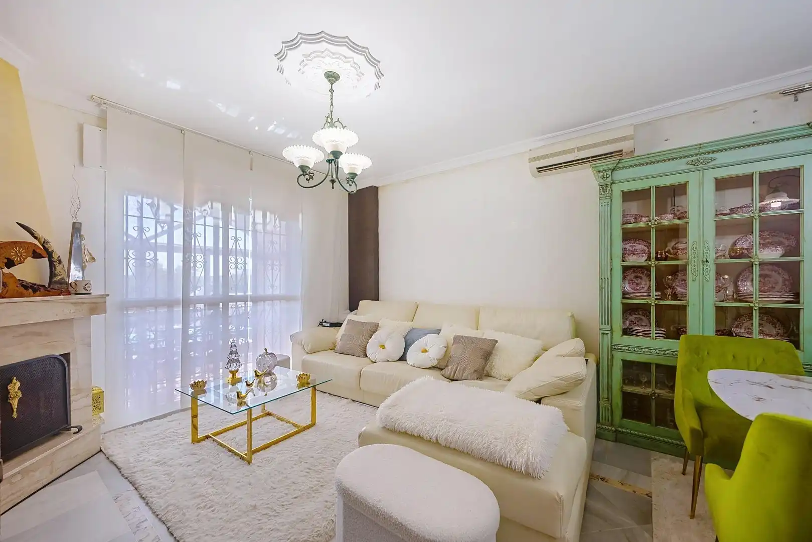 Sala d'estar de Casa adosada en venda en Chiclana de la Frontera