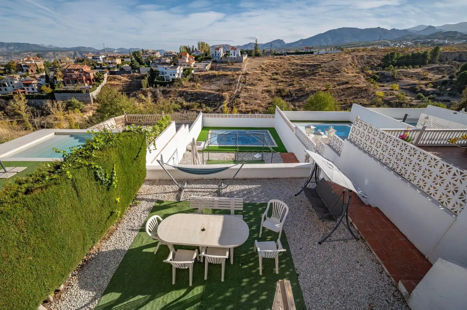 Chalet con piscina en venta en Gójar, imagen 2