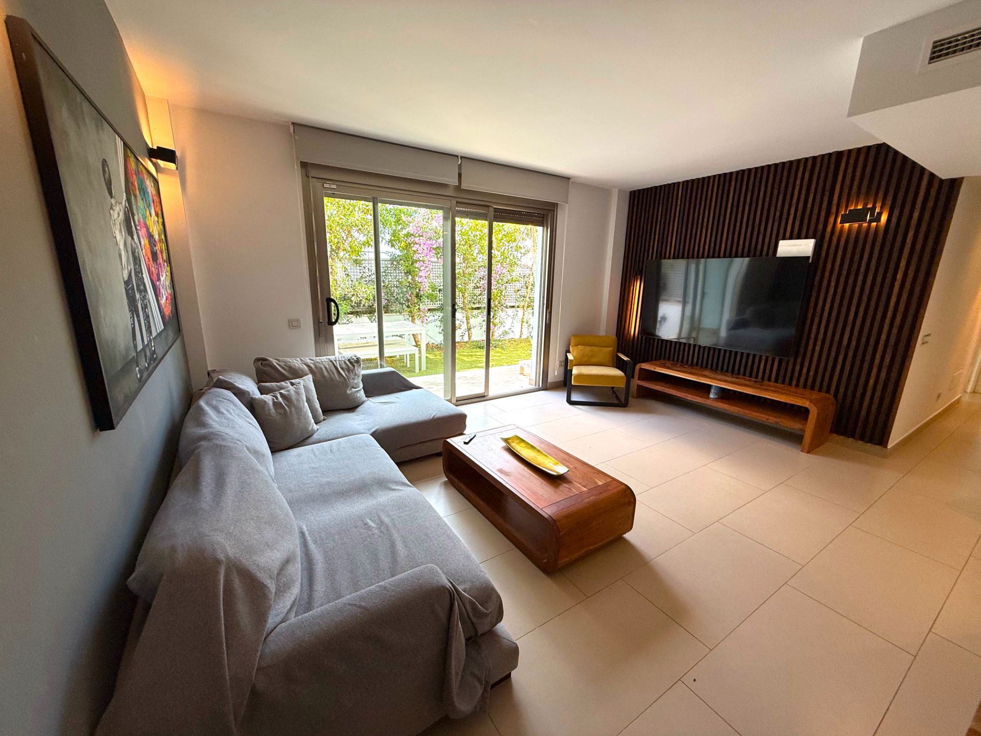 Sala d'estar de Pis de lloguer en Eivissa amb Aire condicionat, Calefacció i Jardí privat