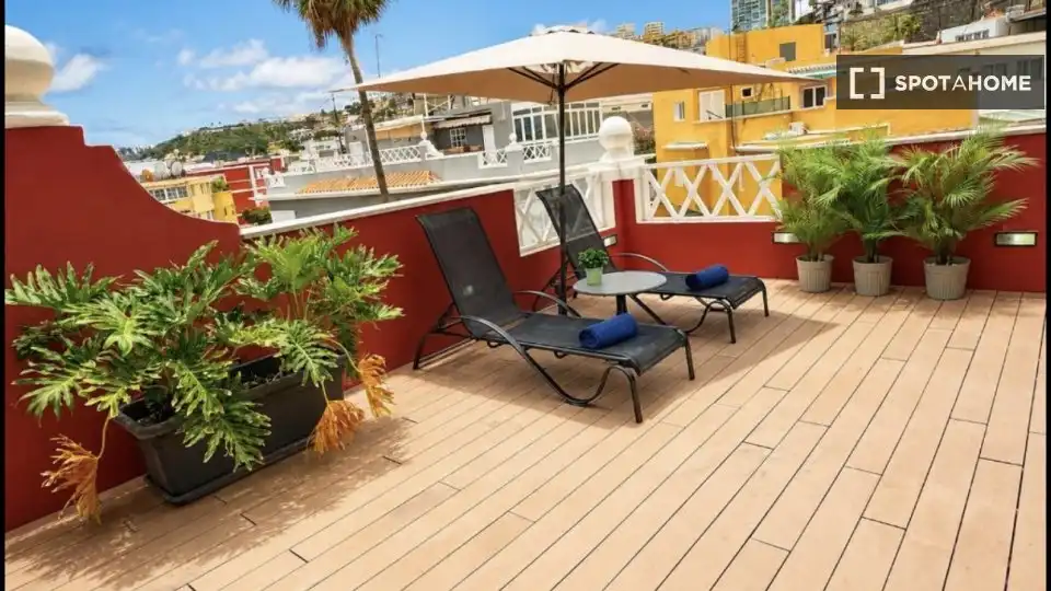Terrace of Flat for share in Las Palmas de Gran Canaria  with Air Conditioner, Terrace and Furnished