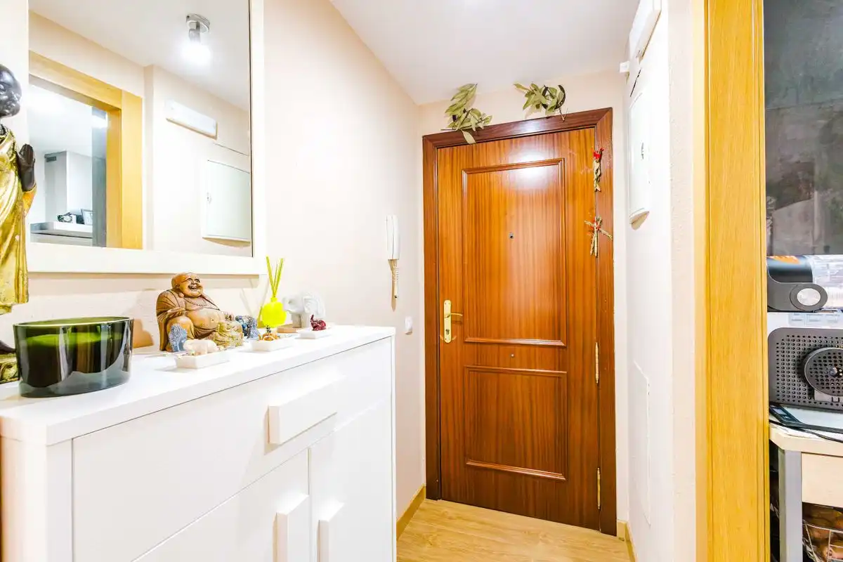 Flat with terrace for sale in Avenida Ingeniero José María Garnica, imagen 6
