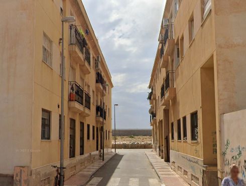 Vista exterior de Pis en venda en Roquetas de Mar