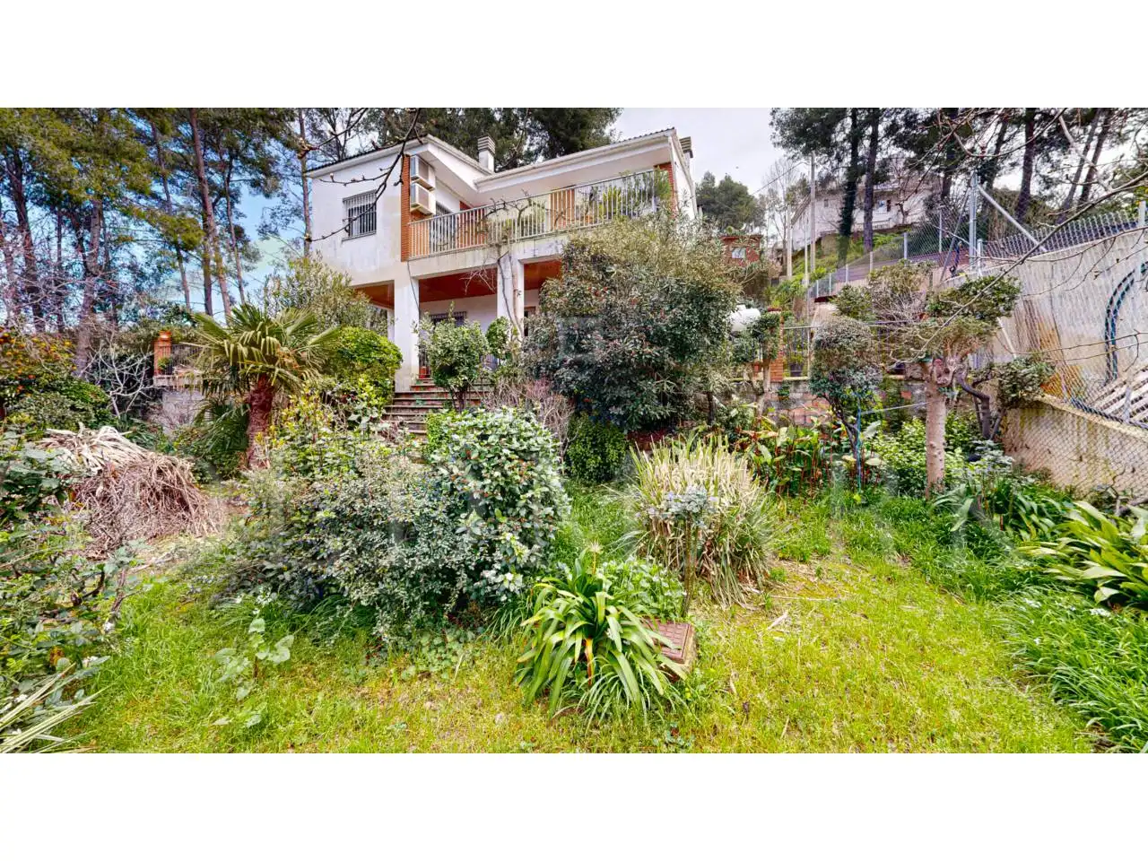 Jardí de Casa o xalet en venda en Corbera de Llobregat amb Aire condicionat, Calefacció i Jardí privat