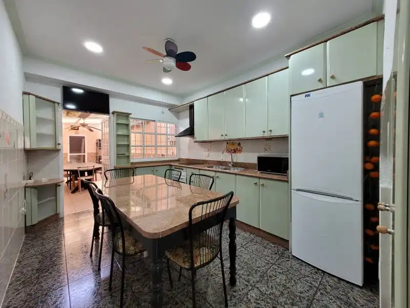 Kitchen of Houses for sale in Málaga  with Air Conditioner, Heating and Terrace
