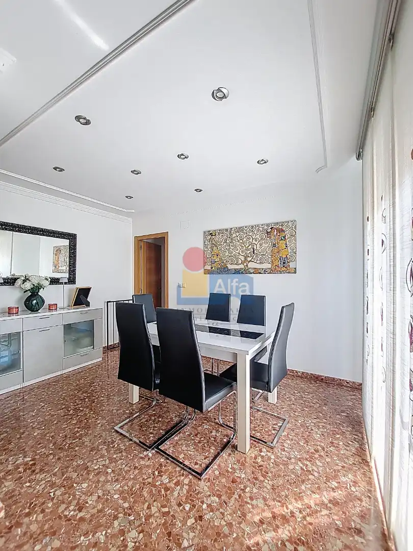 Esszimmer von Maisonette zum Verkauf in Silla mit Klimaanlage, Terrasse und Abstellraum