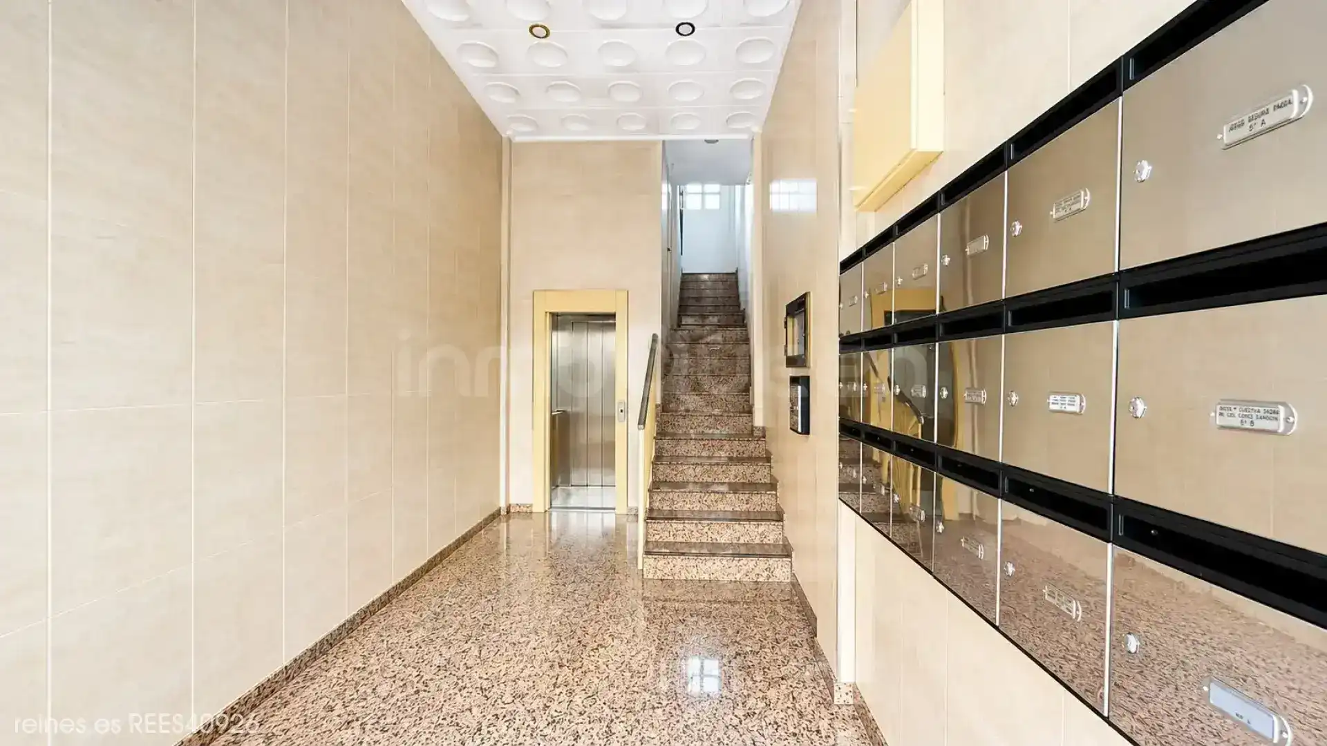 Flat for sale in Zaragoza  with Heating