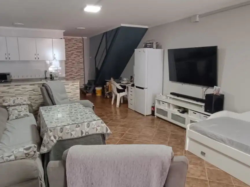 Sala d'estar de Local en venda en Huelva amb Aire condicionat, Calefacció i Moblat