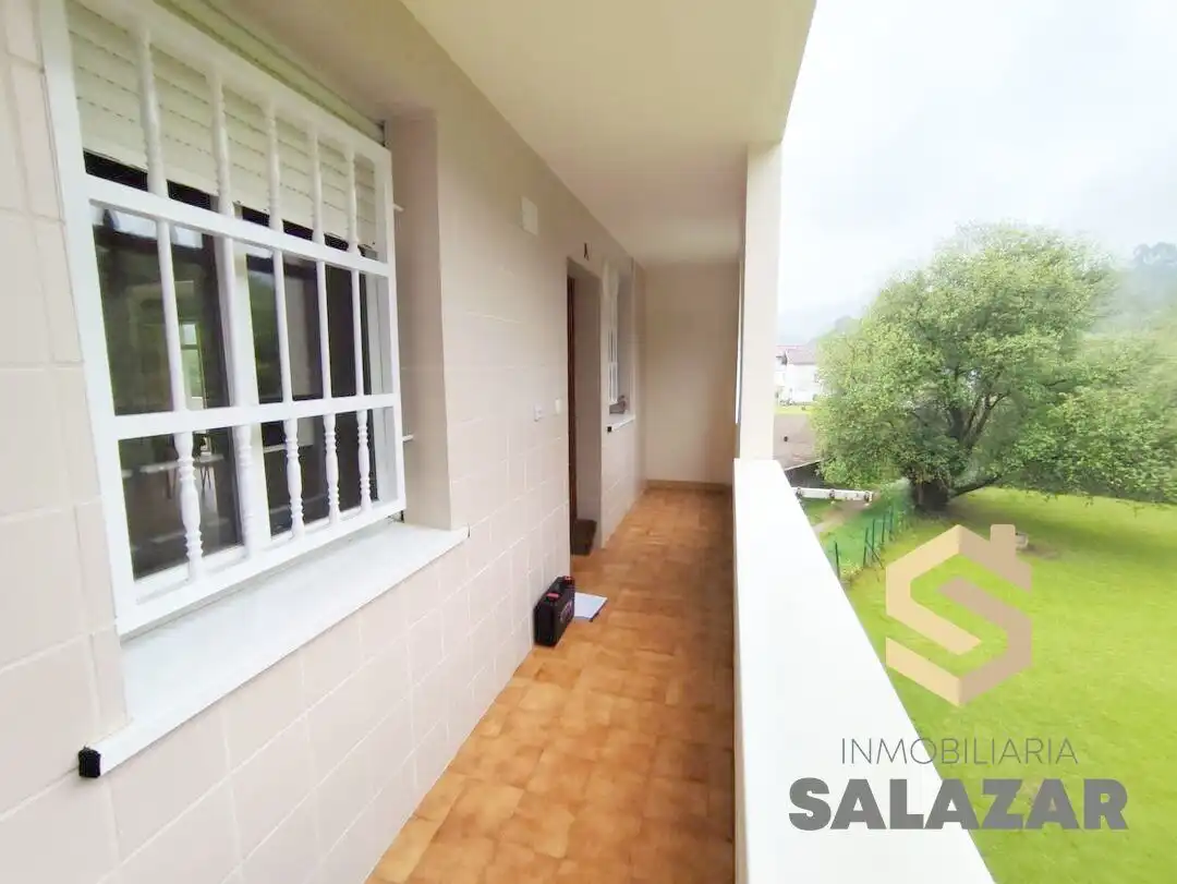 Balcony of Flat for sale in Castro-Urdiales  with Heating, Terrace and Balcony