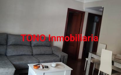 Sala d'estar de Pis en venda en Écija amb Aire condicionat, Moblat i Balcó