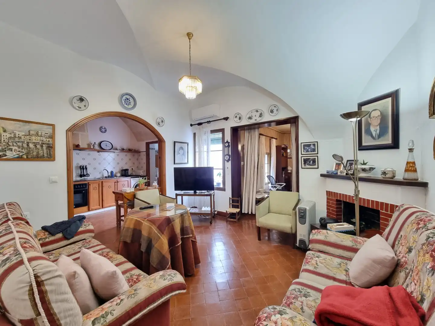 Casa con terraza en venta en Ciutadella, imagen 2