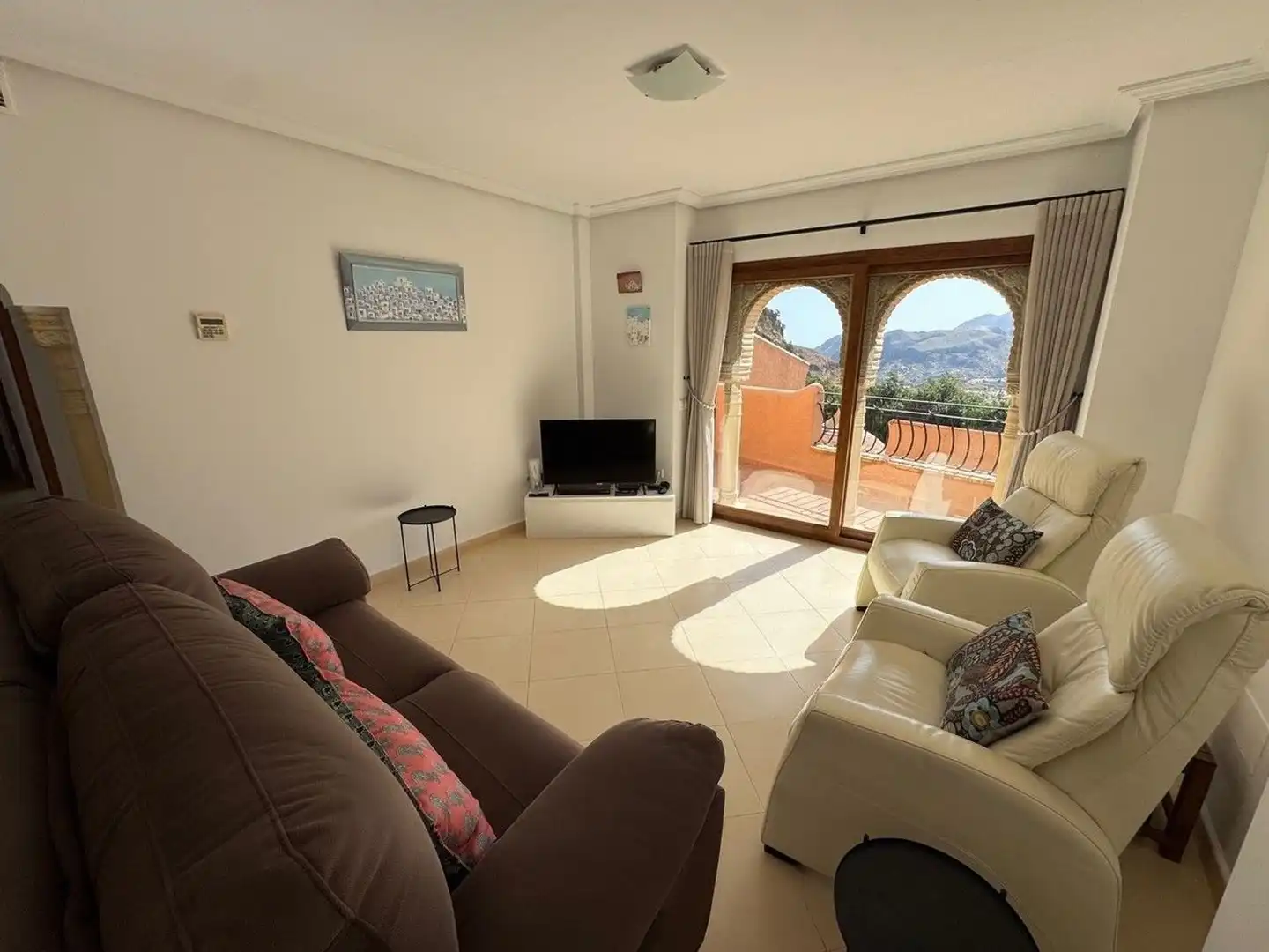 Wohnzimmer von Einfamilien-Reihenhaus zum Verkauf in Turre mit Klimaanlage, Heizung und Terrasse