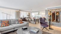 Living room of Flat to rent in  Barcelona Capital  with Air Conditioner, Heating and Parquet flooring