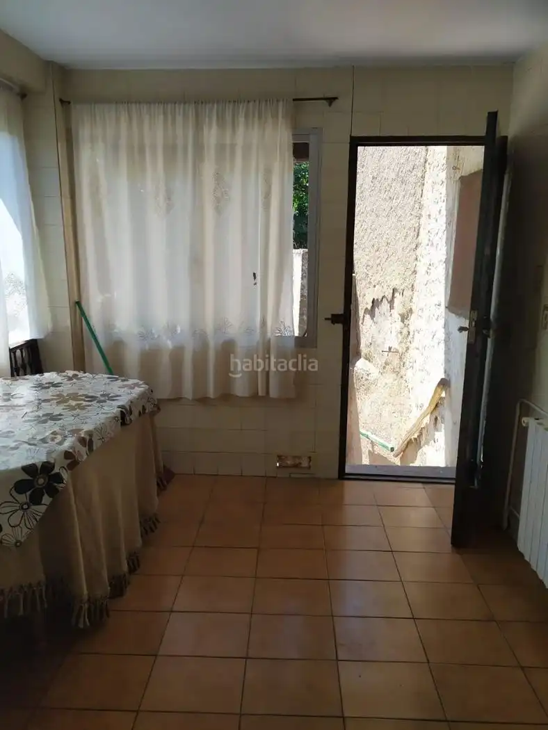 Casa con jardín en venta en Calle Joaquín Costa 23, imagen 2
