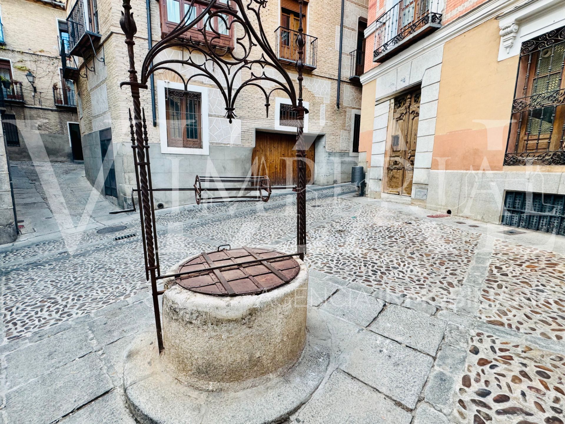 Exterior view of Flat for sale in  Toledo Capital  with Air Conditioner, Heating and Terrace