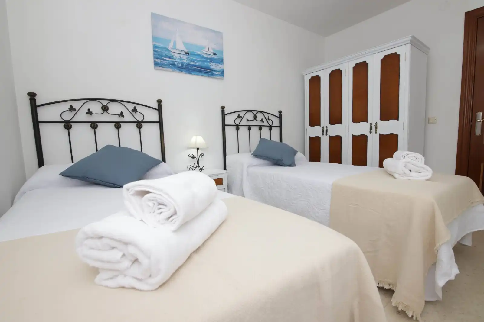 Bedroom of Flat for sale in Rincón de la Victoria  with Furnished