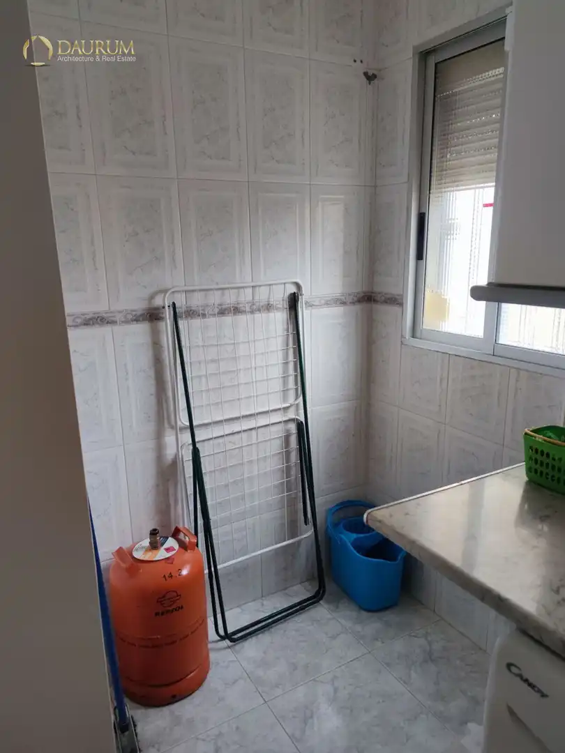 Bany de Pis en venda en Sevilla amb Aire condicionat, Terrassa i Traster