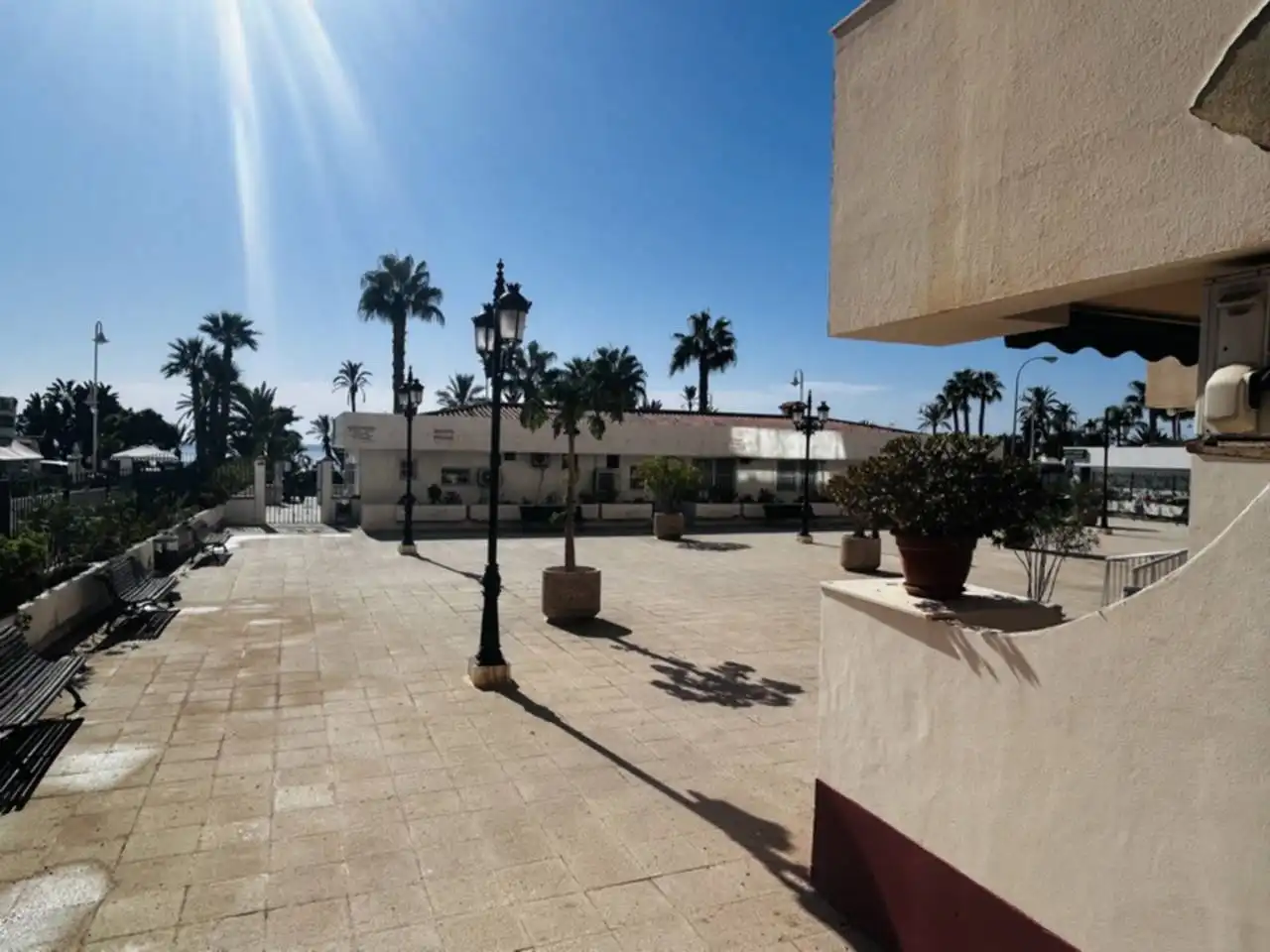 Vista exterior de Piso de alquiler en Almuñécar con Aire acondicionado, Terraza y Amueblado