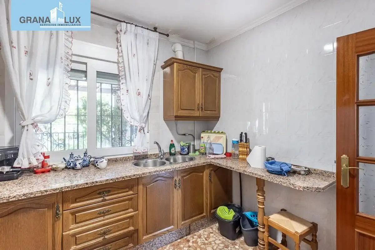 Chalet con piscina en venta en Calle Olmo, imagen 9