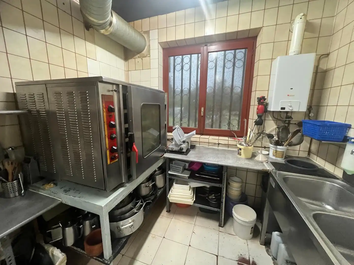 Cocina de Nave industrial en venta en Muñogalindo