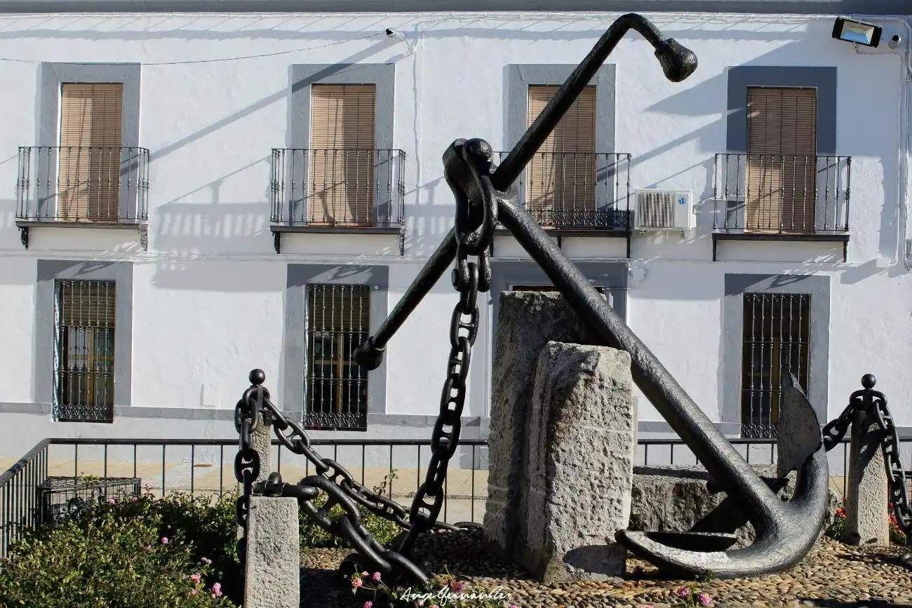 Vista exterior de Casa adosada en venta en Santa Olalla del Cala con Terraza, Trastero y Amueblado