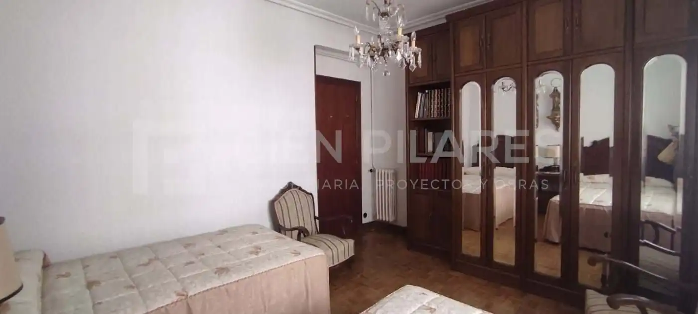 Bedroom of Flat for sale in  Logroño