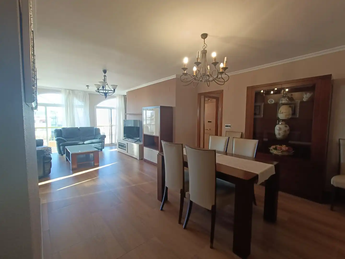 Sala de estar de Piso de alquiler en Sueca con Amueblado y Piscina comunitaria