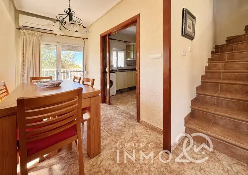 Vista exterior de Casa adosada en venta en Sueca con Aire acondicionado, Calefacción y Jardín privado