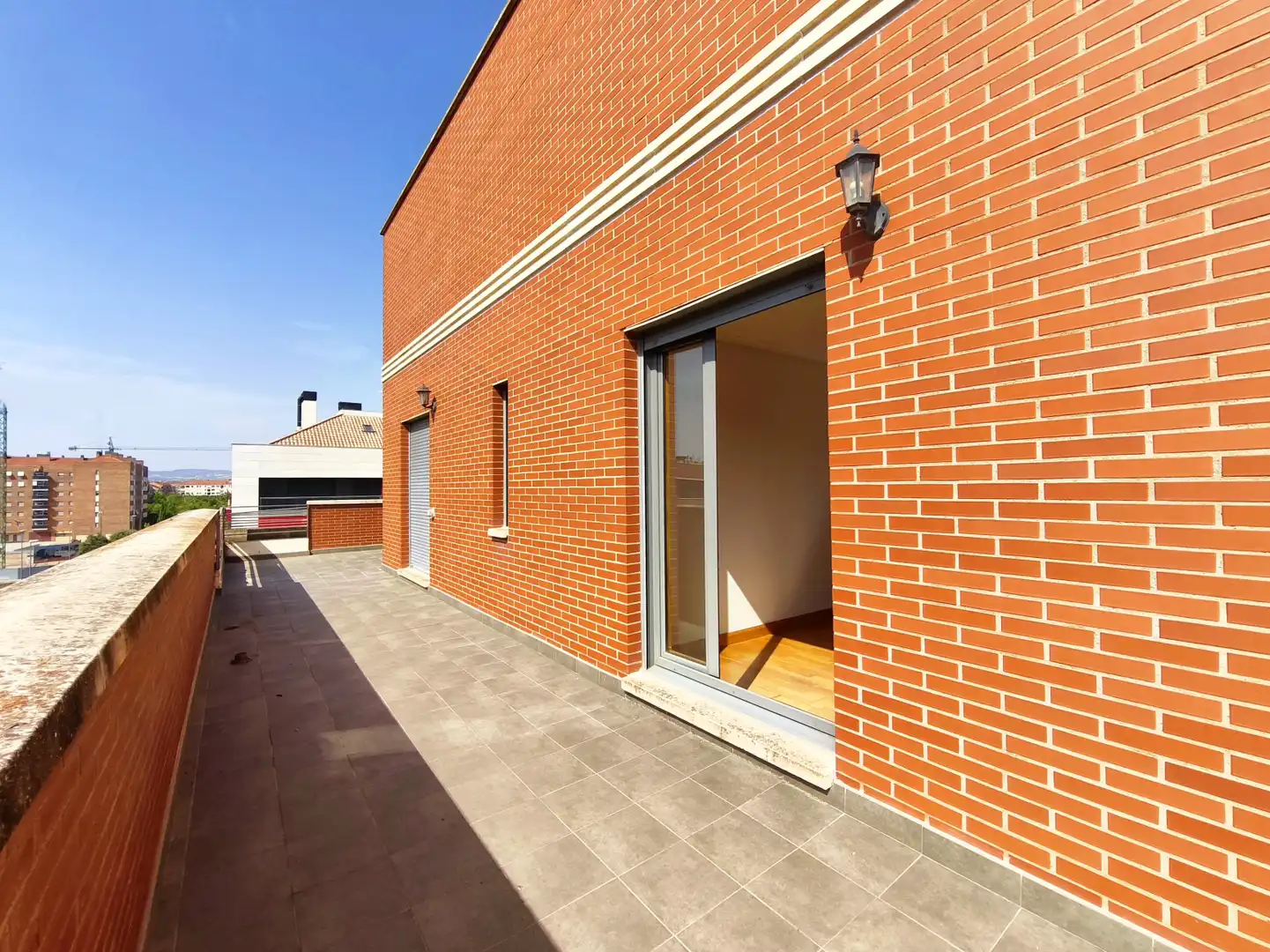 Terraza de Piso en venta en  Logroño con Aire acondicionado, Jardín privado y Parquet