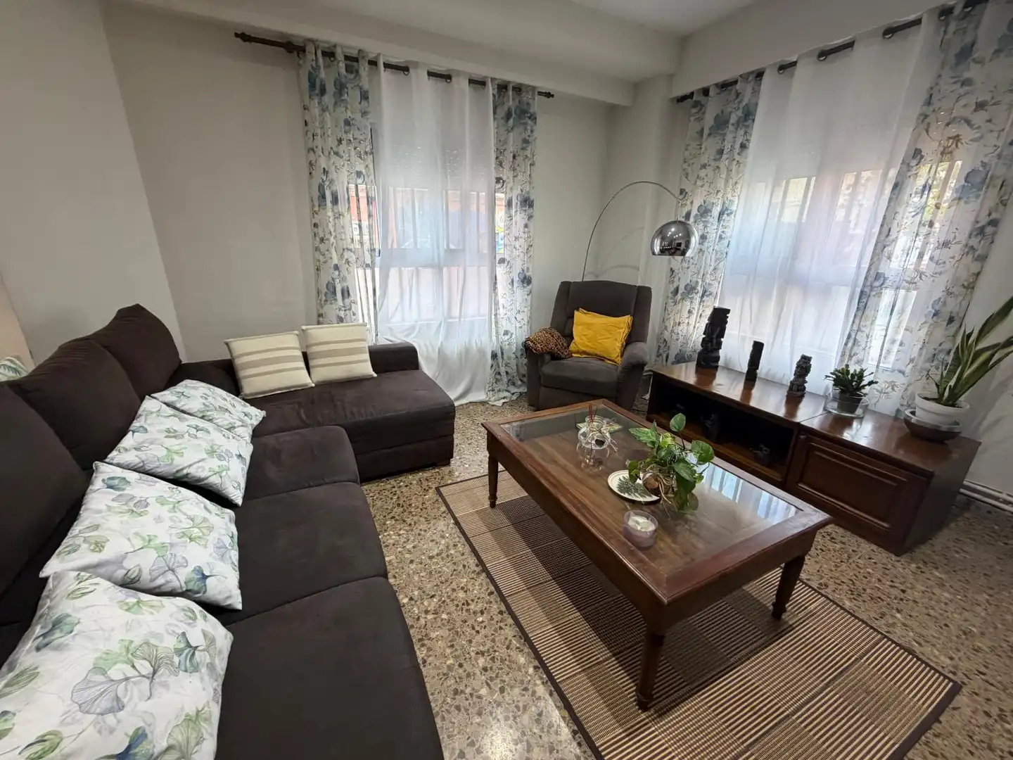 Living room of Flat for sale in Valencia  with Air Conditioner and Heating