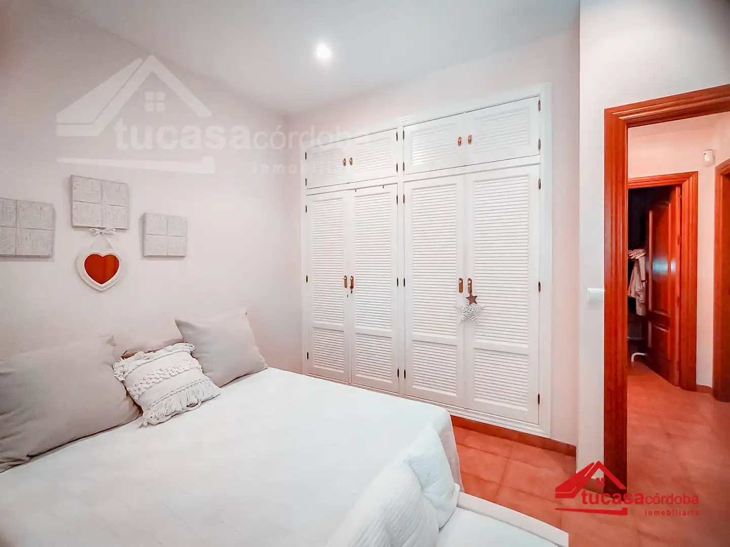 Dormitori de Casa o xalet en venda en Córdoba amb Aire condicionat, Calefacció i Jardí privat