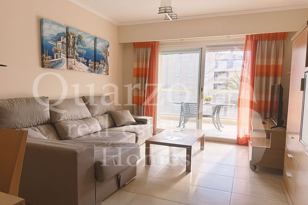 Sala d'estar de Apartament en venda en Daimús amb Calefacció, Terrassa i Moblat