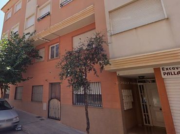 Parking à vendre à serretes 7