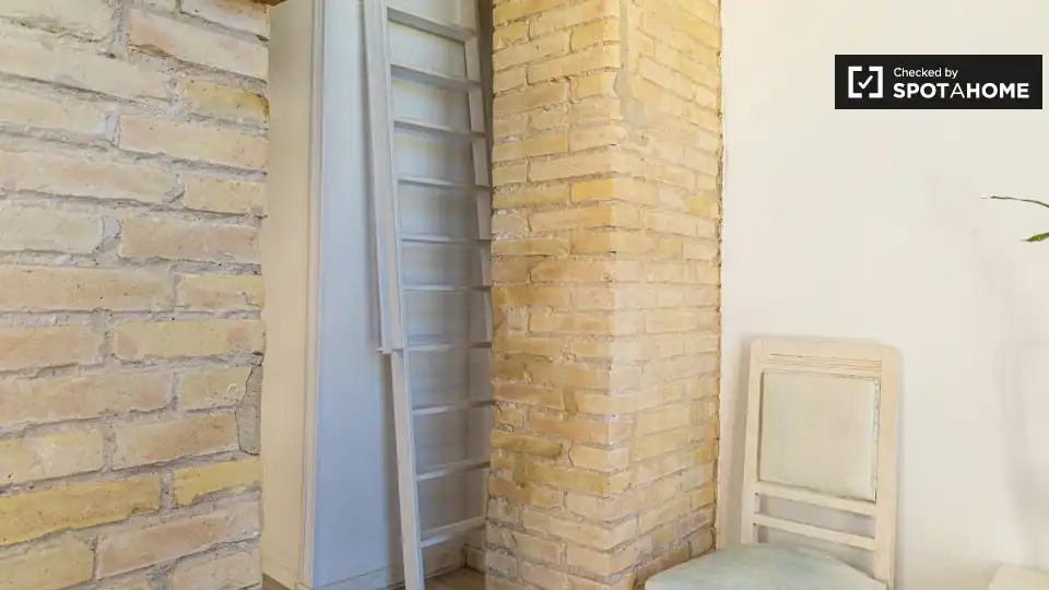 Room in El Cabanyal - El Canyamelar