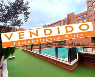 Swimming pool of Flat for sale in Alcorcón  with Air Conditioner