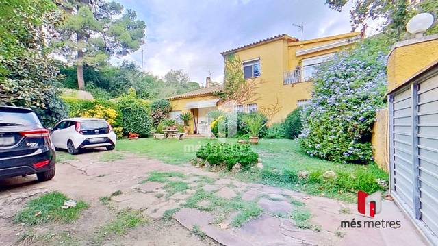 Casa-chalet en Venta en Teià