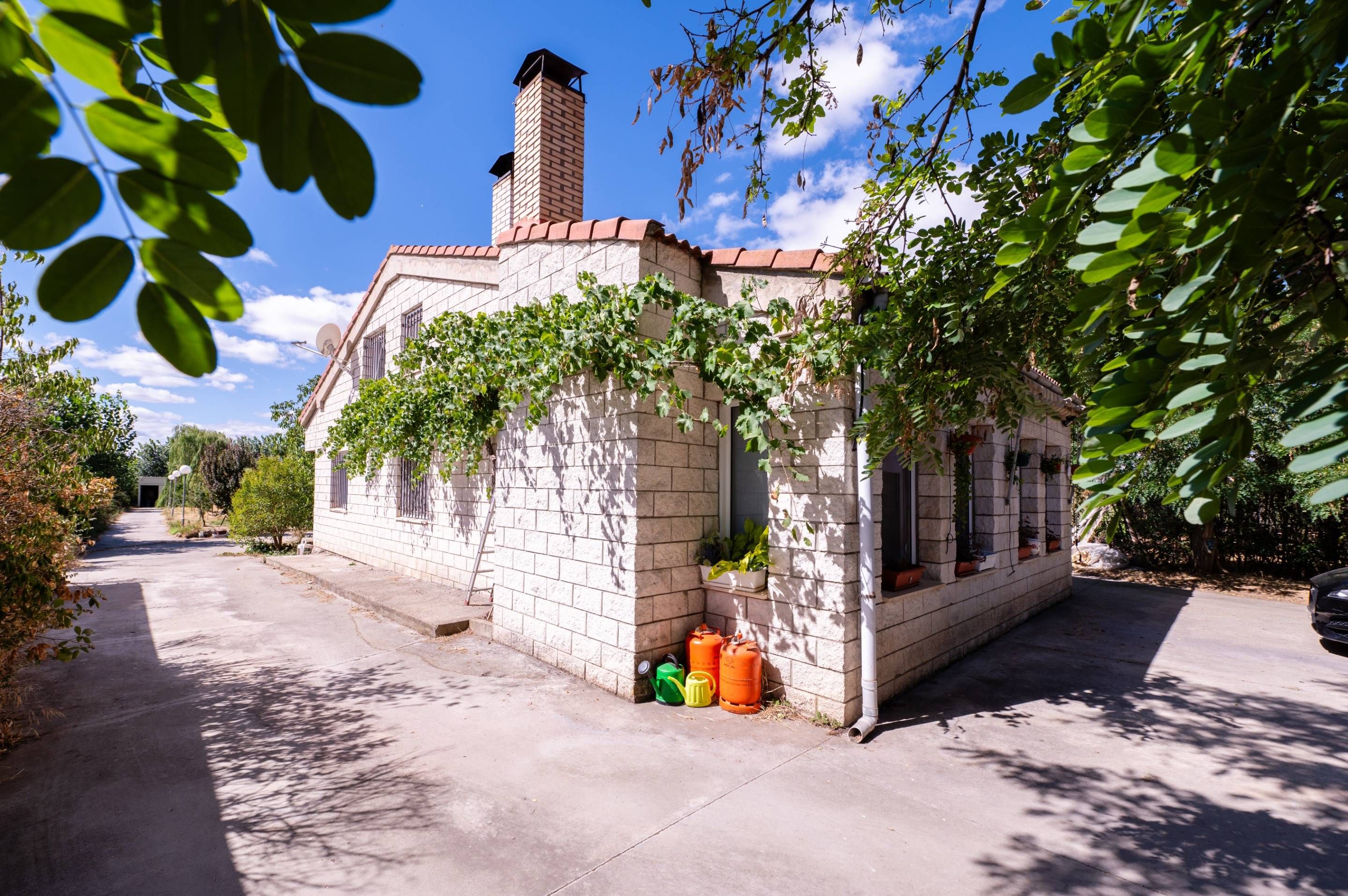 Exterior view of House or chalet for sale in Aranda de Duero  with Heating, Private garden and Terrace