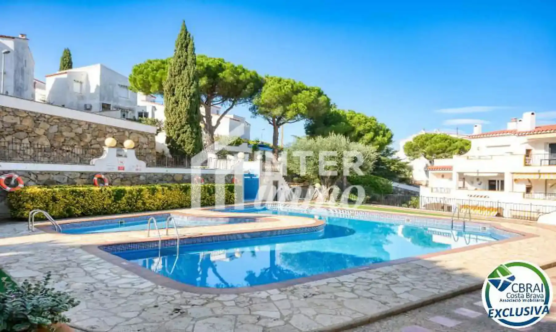 Piscina de Pis en venda en Roses amb Terrassa i Moblat