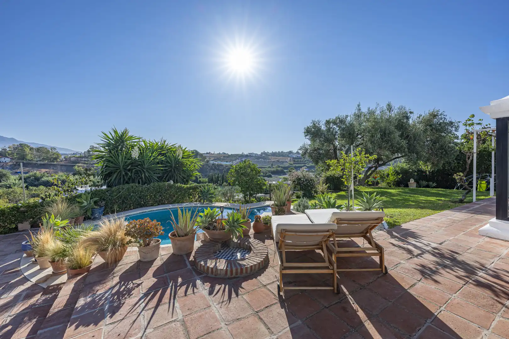 Haus mit Pool zum Verkauf in San Pedro de Alcántara, imagen 2
