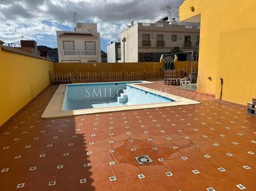 Casa amb piscina en venda a Calle Cañada Blanca
