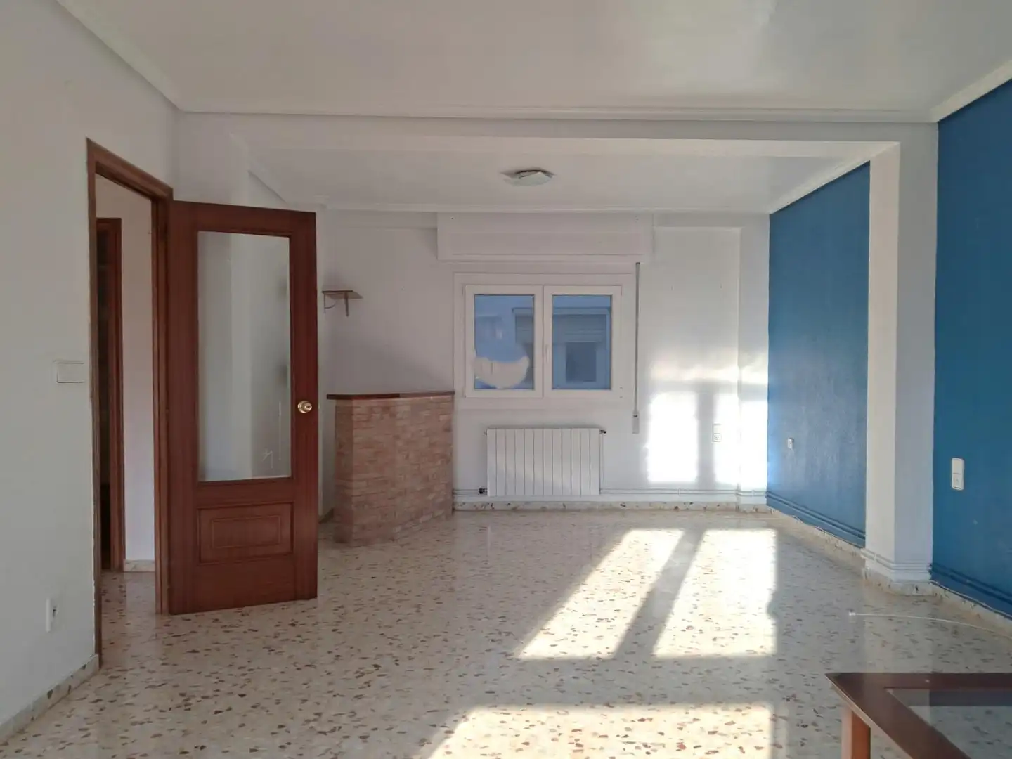 Flat for sale in Requena, Valencia
