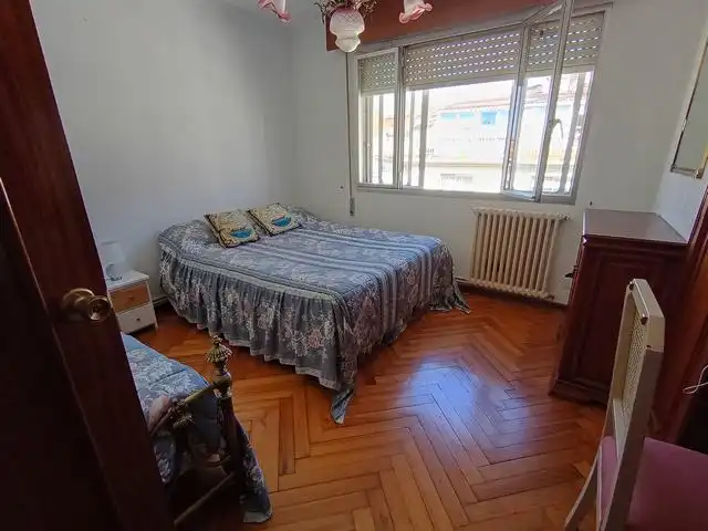 Flat for rent in Rúa de Santo Domingo de la Calzada, Ensanche - Sar