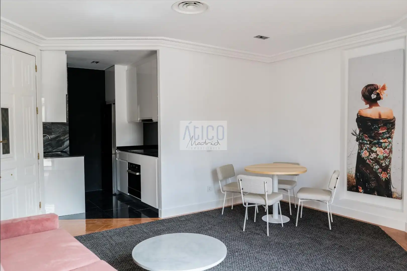 Wohnzimmer von Dachboden zur Miete in Madrid mit Klimaanlage, Heizung und Parkett