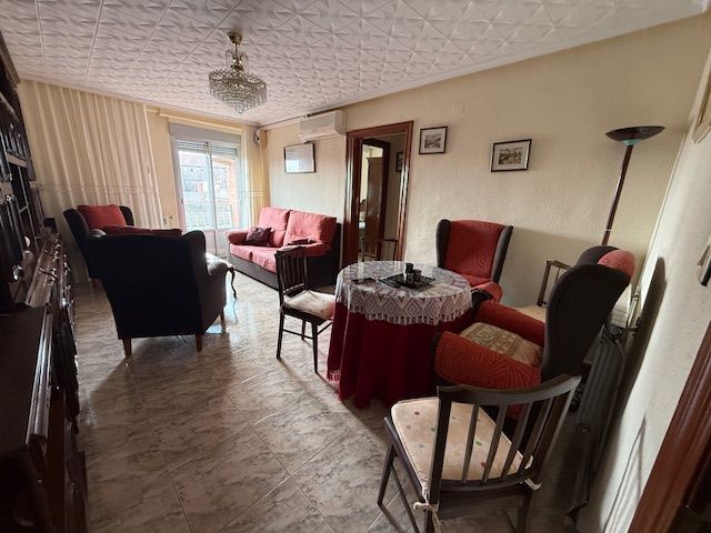 Living room of Flat for sale in Peñaranda de Bracamonte  with Heating and Furnished