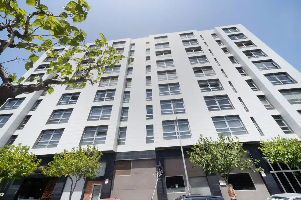 Flat with pool for sale in C/ Vicente Alexandre