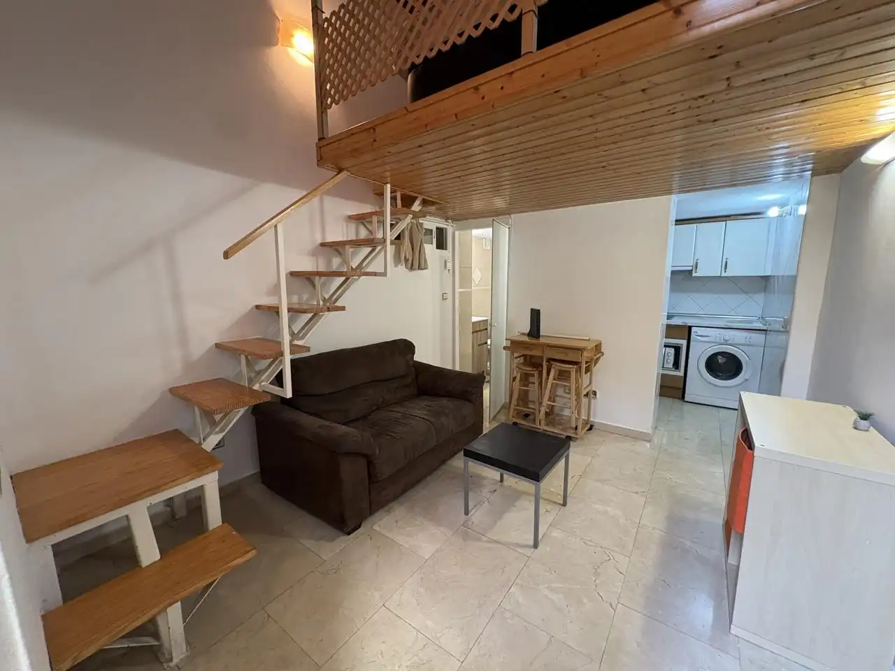 Duplexes for rent in Madrid  with Air Conditioner and Furnished