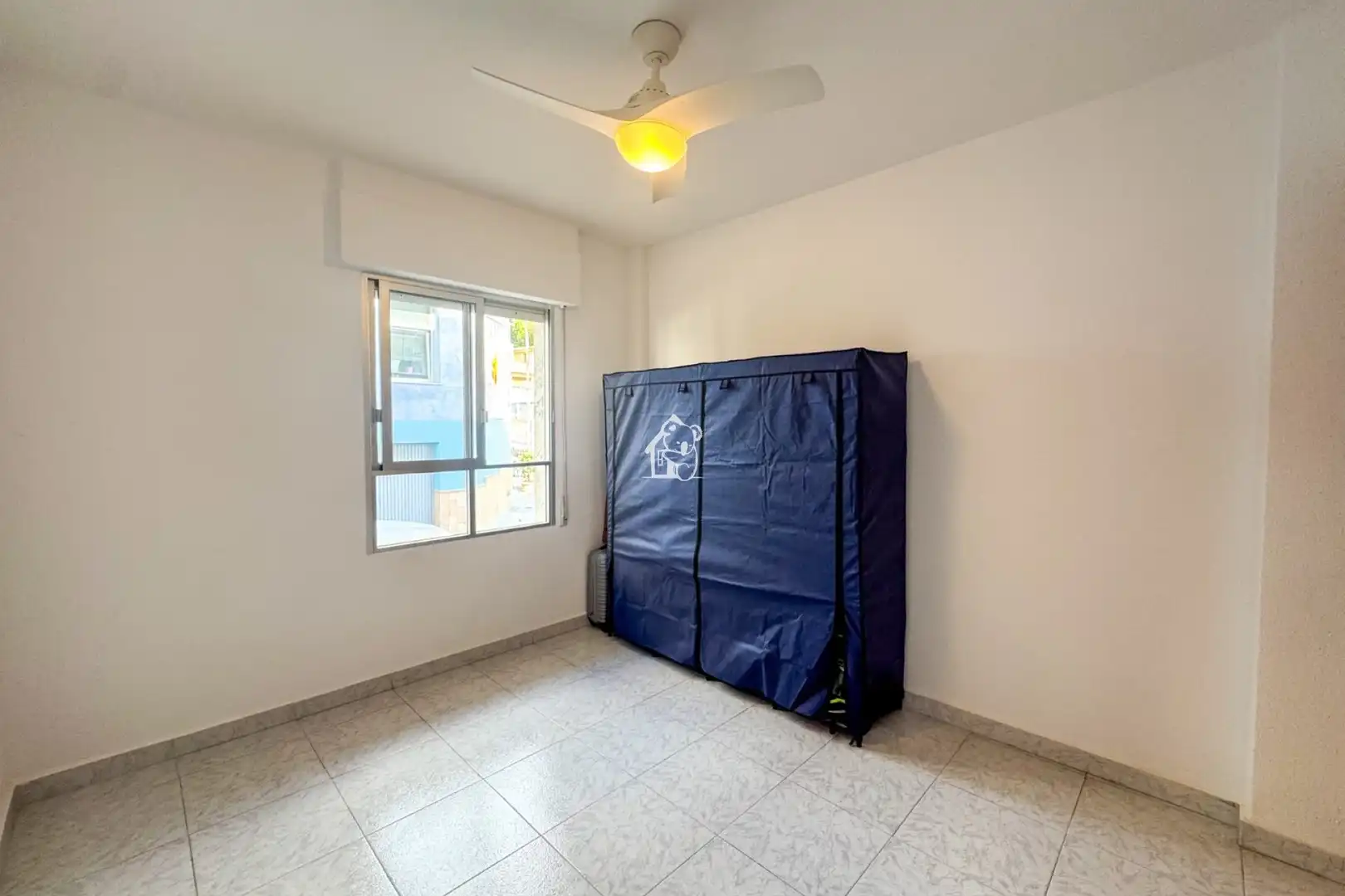Habitación de Apartamento de alquiler en San Miguel de Salinas con Horno y Lavadora